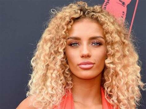 Jena Frumes Bio, Wiki, Net Worth, Boyfriend,。